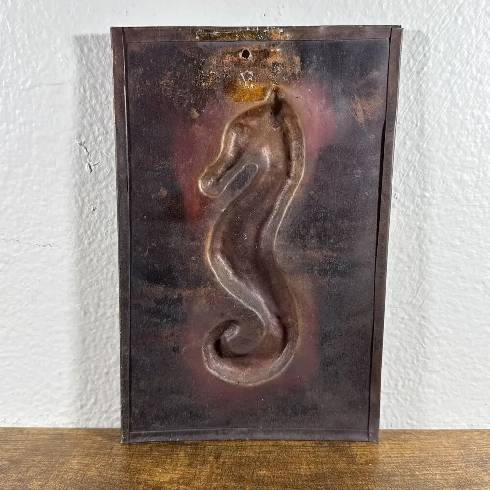 8.5 X 5.5 COPPER PATINA DECORATIVE WALL TILE SEA HORSE SEA LIFE